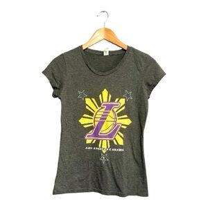 VERY IMPORTANT TEE Los Angeles Lakers Graphic Tee